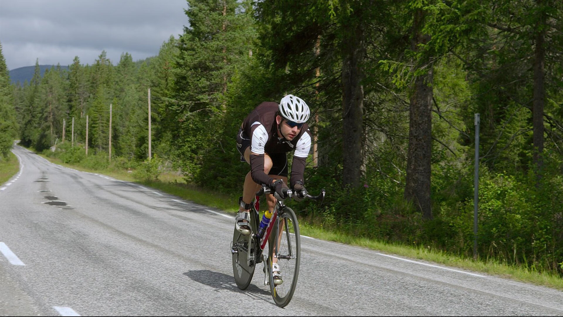 舞台越大越强,莱奥如何在那不勒斯点燃横扫加拿大的足球圣火